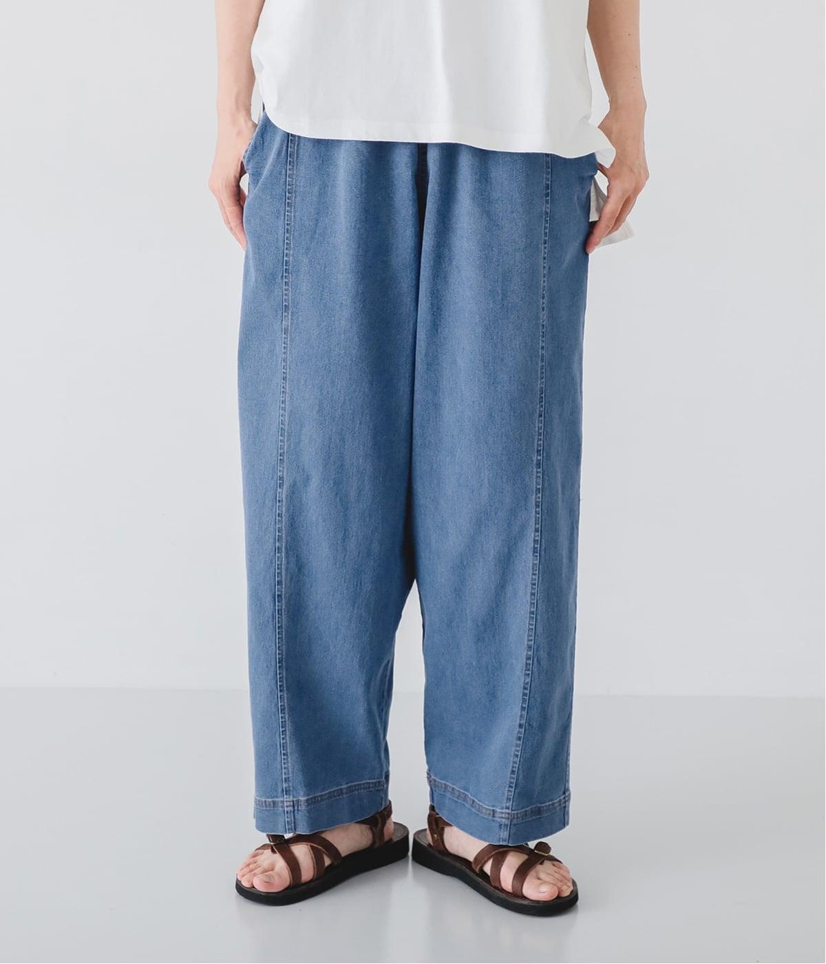 ひんやりデニム　バレルレッグパンツ