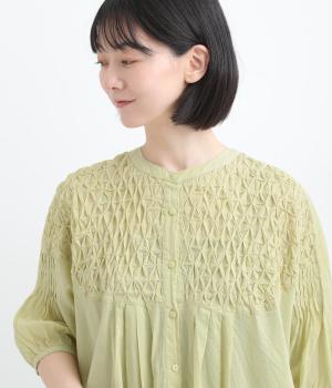 コットンボイルスモッキングブラウス(ライムグリーン-F)