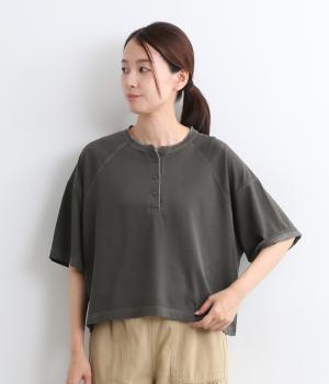 ドライタッチ天竺ピグメント　ヘンリーネックT(チャコール-F)