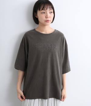 天竺ピグメントバイオ　イハナ刺繍ロゴTEE(チャコール-F)