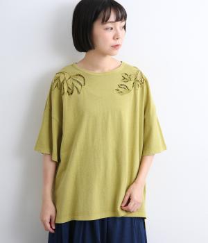 天竺ピグメントバイオ　ボタニカル刺繍TEE(マスタード-F)