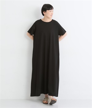 接触冷感天竺フレアワンピース(ブラック-ONESIZE)