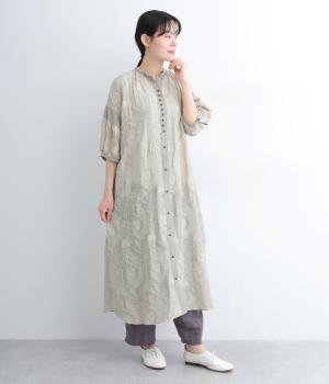 カットジャカードペイズリー柄5分袖ペチコート付き前開きワンピース(ライトベージュ-ONESIZE)