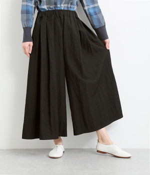 レーヨンナイロンvintagewash加工フレアギャザーパンツ(ブラック-ONESIZE)