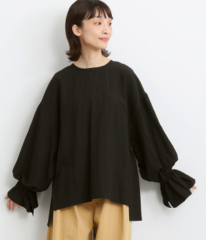 レーヨンナイロンvintagewash加工ボリューム袖前後差ブラウス(ブラック-ONESIZE)