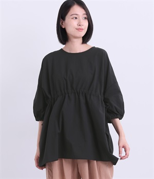 コットンボイル胸絞りボリュームブラウス(ブラック-ONESIZE)