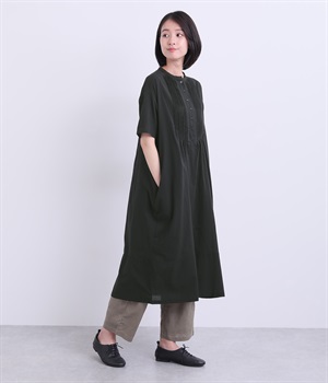 コットンボイルピンタックワンピース(ブラック-ONESIZE)