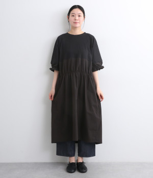 コットン布帛切替ギャザーワンピース(ブラック-ONESIZE)