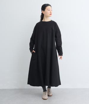 スラブ度詰め天竺布帛斜め切替ギャザーワンピース(ブラック-F)