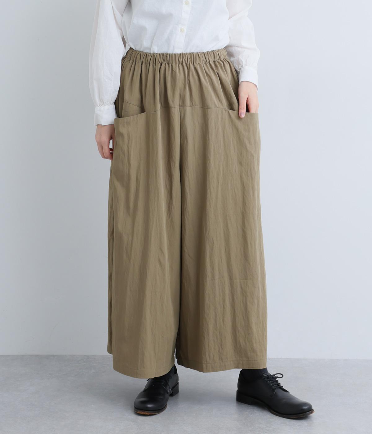 レーヨンナイロンツイルタックフレアパンツ(グレイベージュ-F)