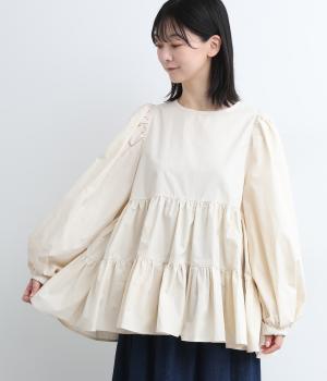 コットンボイルティアードボリュームブラウス(ライトベージュ-ONESIZE)