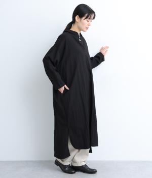 レーヨンナイロンツイルハーフネックワンピース(ブラック-F)