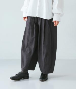 コットンナイロン　コクーンパンツ