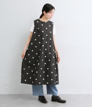 コットンナイロン　ノースリーブコクーンワンピース(ブラック×オフホワイト-F)