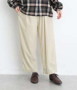 タックストレートパンツ（ライトグレー・F）