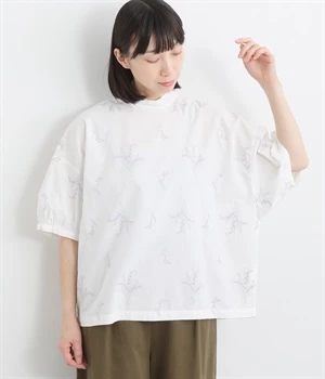 コットン平織　総柄刺繍　ワイドスリーブプルオーバー(オフホワイト-ONESIZE)