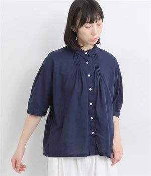 【tukuroi by SUN VALLEY】コットンリネン平織日本製品染　6分袖タックブラウス(ミッドナイトブルー-ONESIZE)