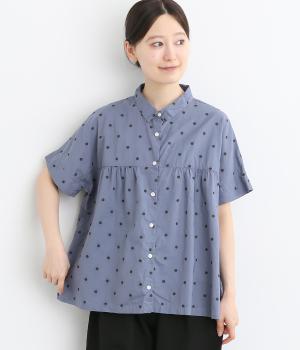 コットンローン総柄刺繍ドット柄日本製品染切替えギャザーブラウス(スモークブルー-ONESIZE)