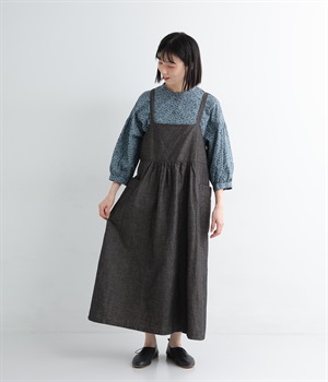 【tukuroi by SUN VALLEY】コットンリネン　ジャンパースカート(シャンブレークロ×キナリ-ONESIZE)