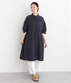 【tukuroi by SUN VALLEY】コットンリネン平織　モチーフ刺繍6分袖ワンピース(ネイビー-ONESIZE)