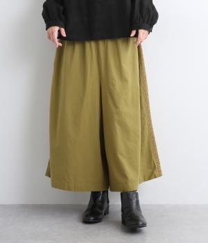 コットン平織ライン刺繍　ワイドパンツ(カーキマスタード-F)