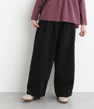 ソフトコットン綾織ピーチ起毛タックワイドストレートパンツ(クロ-F)