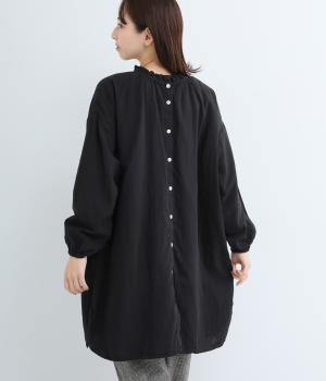 コットンダブルガーゼ 日本製品染2wayフリルネックチュニックシャツ(クロ-F)