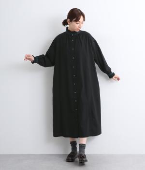 コットン平織ライン刺繍　フリルネックワンピース(スミクロ-F)