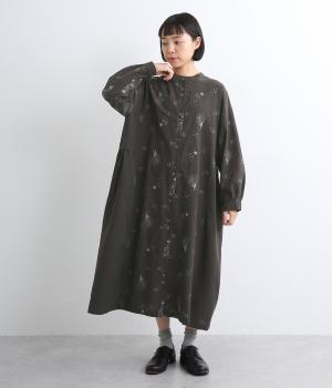 【tukuroi by SUN VALLEY】コットンリネン平織総柄刺繍　2wayワンピース(チャコール-F)