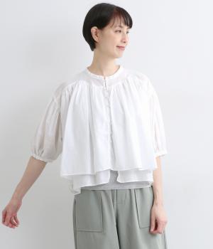 【tukuroi by SUN VALLEY】コットンリネン平織　日本製品染　ギャザーブラウス(ホワイト-F)
