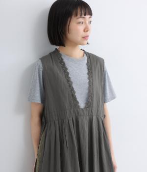 【tukuroi by SUN VALLEY】コットンリネン平織　日本製品染　レースジャンパースカート(チャコール-F)