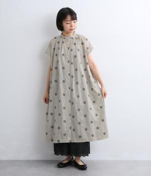 コットンローンドット刺繍ノースリーブワンピース