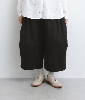 コットンドビークロス　クロップドパンツ(クロ-M)