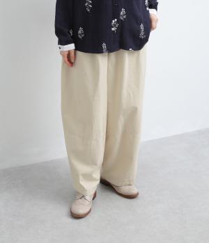コットンドビークロス　ワイドパンツ(オフシロ-M)