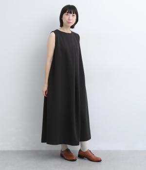 【tukuroi by SUN VALLEY】コットンポリエステル　ダブルフェイスノースリーブワンピース(クロ-M)