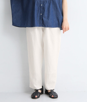 シャープテーパードパンツ(ホワイト-ONESIZE)