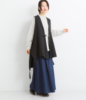 釦ループデザインベスト(ブラック-ONESIZE)