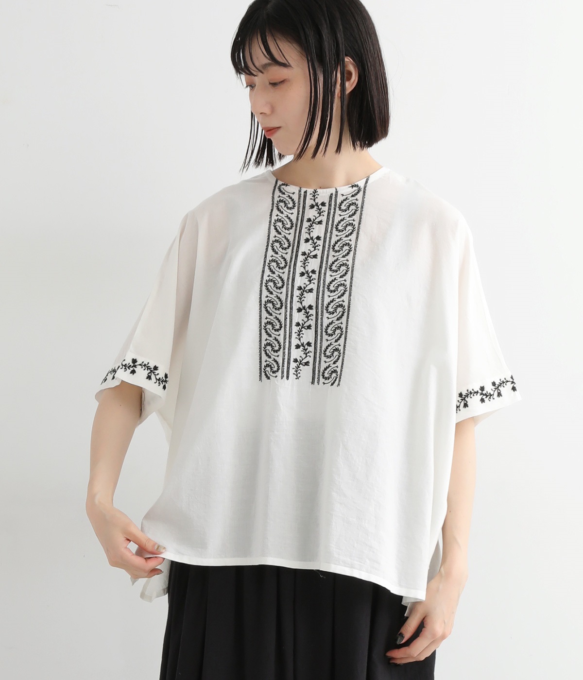 フラワーストーリー２wayプルオーバー(アイボリー-ONESIZE)