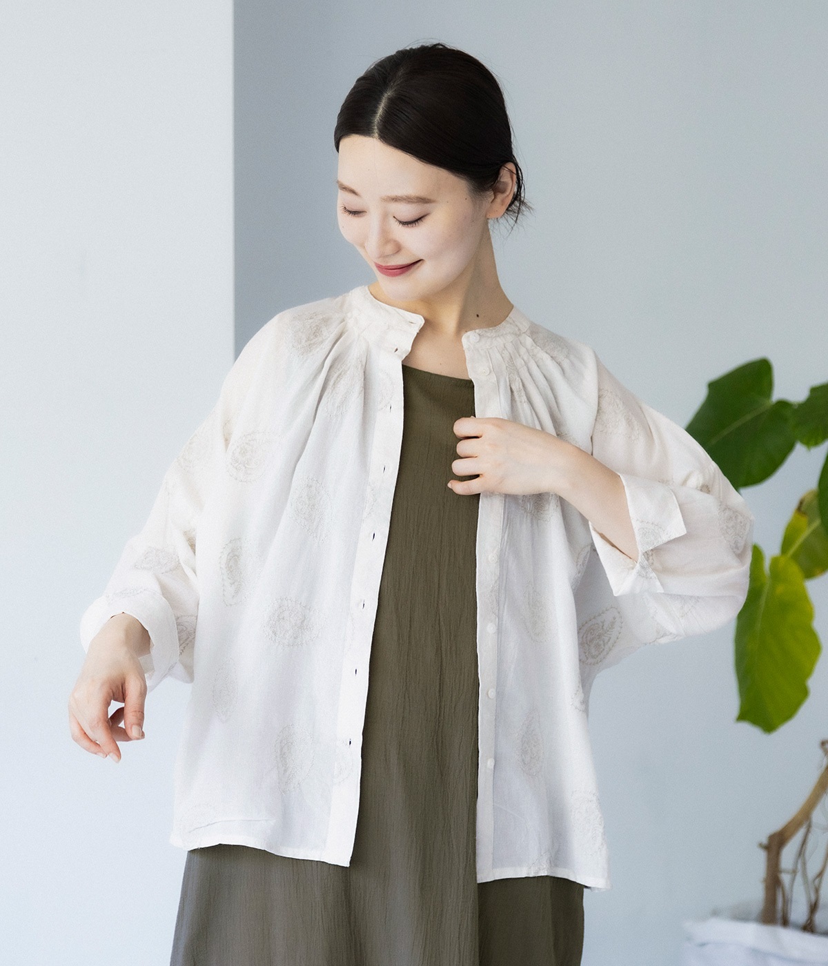 フラワーペイズリーブラウス(アイボリー-ONESIZE)