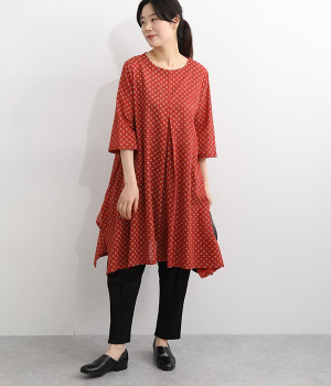 ドット裾変形サイドスリットAラインチュニック