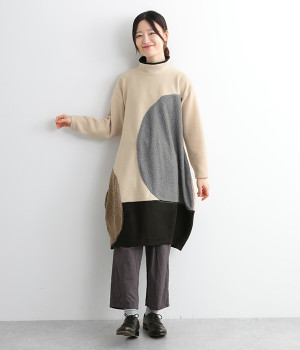 ハイネック配色切替えコクーンワンピース(ベージュ-ONESIZE)