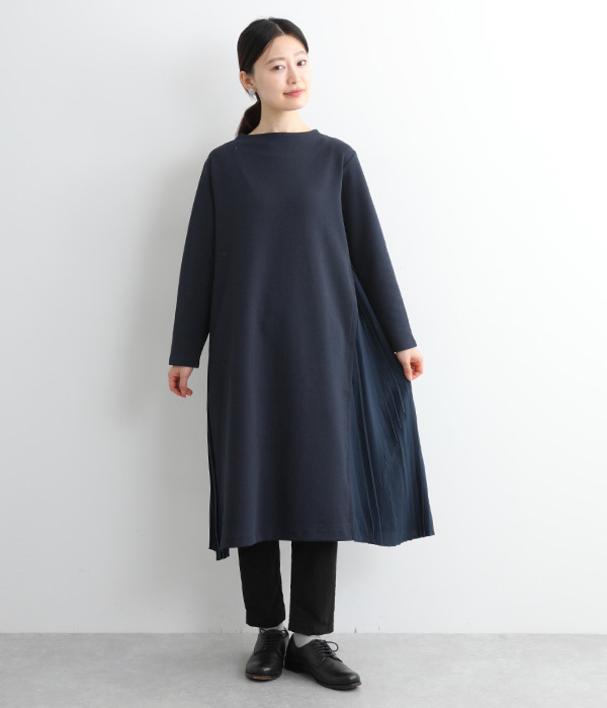 サイドプリーツワンピース(ネイビー-ONESIZE)