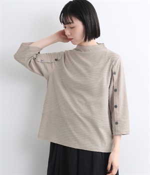 袖ボタンランダムピンタックカットソー(ベージュ-ONESIZE)