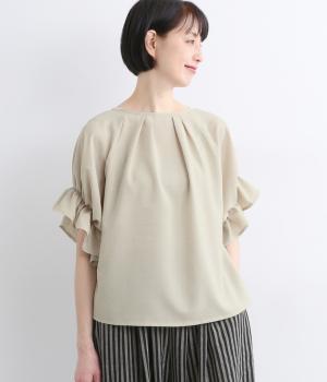 袖変形フリルプルオーバー