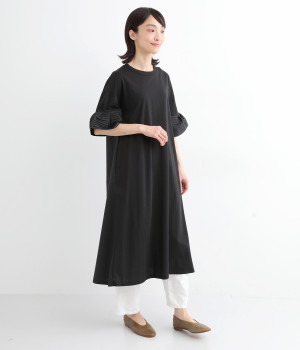 天竺コットン袖異素材ティアード後ろタックワンピース(ブラック-ONESIZE)