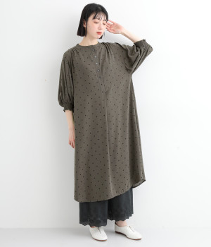 水玉プリント袖ゴム胸元ボタンフレアワンピース(グレー系-ONESIZE)