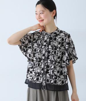 オーガンジープリントフリル袖ブラウス(ブラック-9)