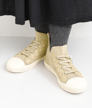 軽量レースアップ　ニットハイカットスニーカー(モカ-230)