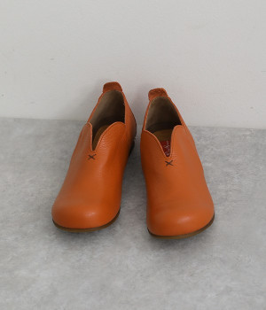 Vカットフラットシューズ(ブリック-230)