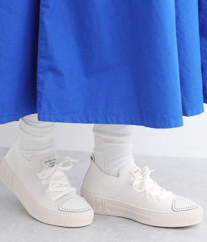 ラベル　スリッポンスニーカー